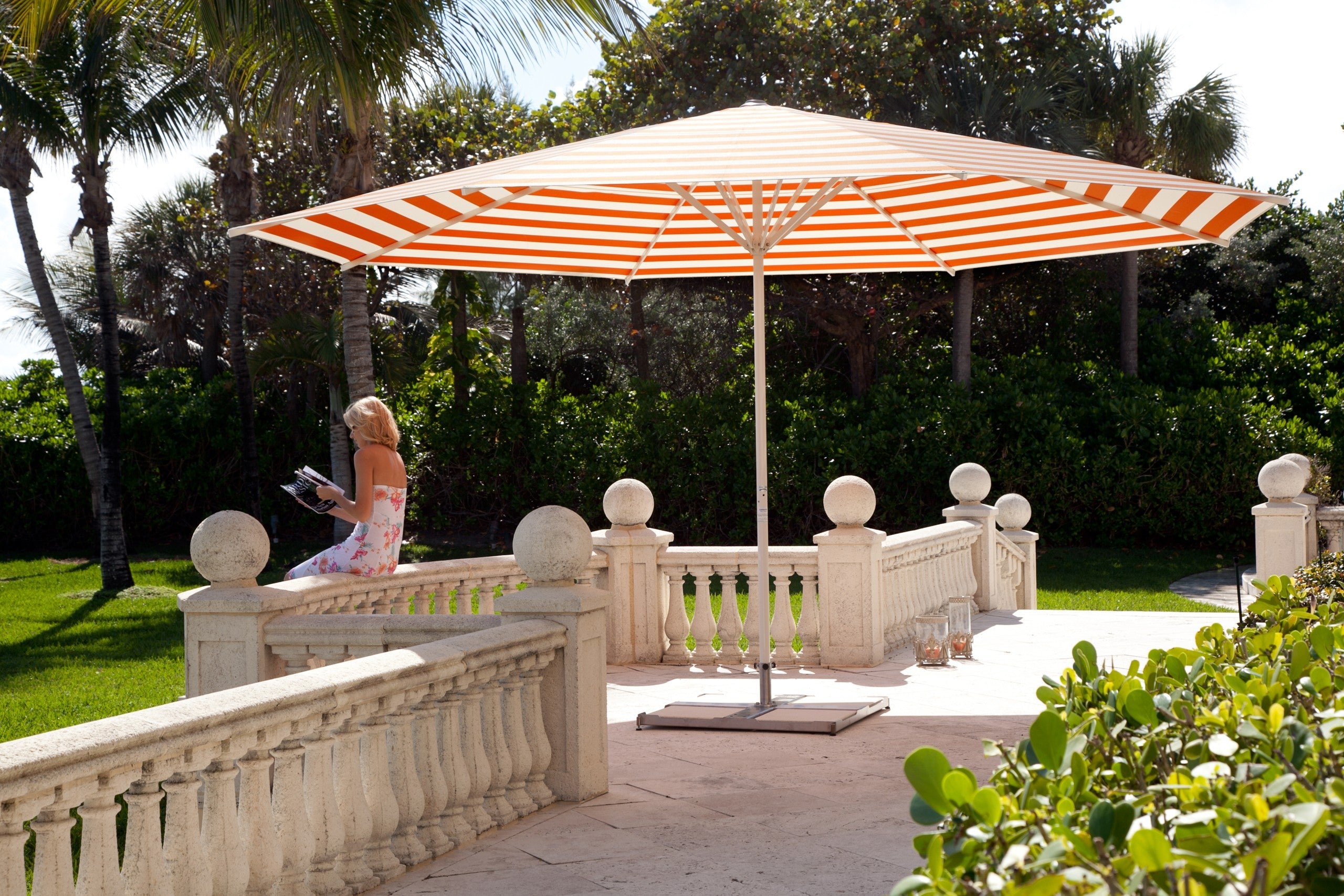 19'9" Custom Octagon Umbrellas