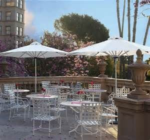 Shademaker Libra 8'2 Pulley Lift Octagon Patio Umbrella (SMLIBRA25)